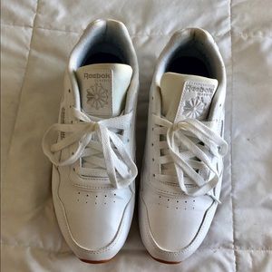 **SOLD** Reebok Classic Sneaker